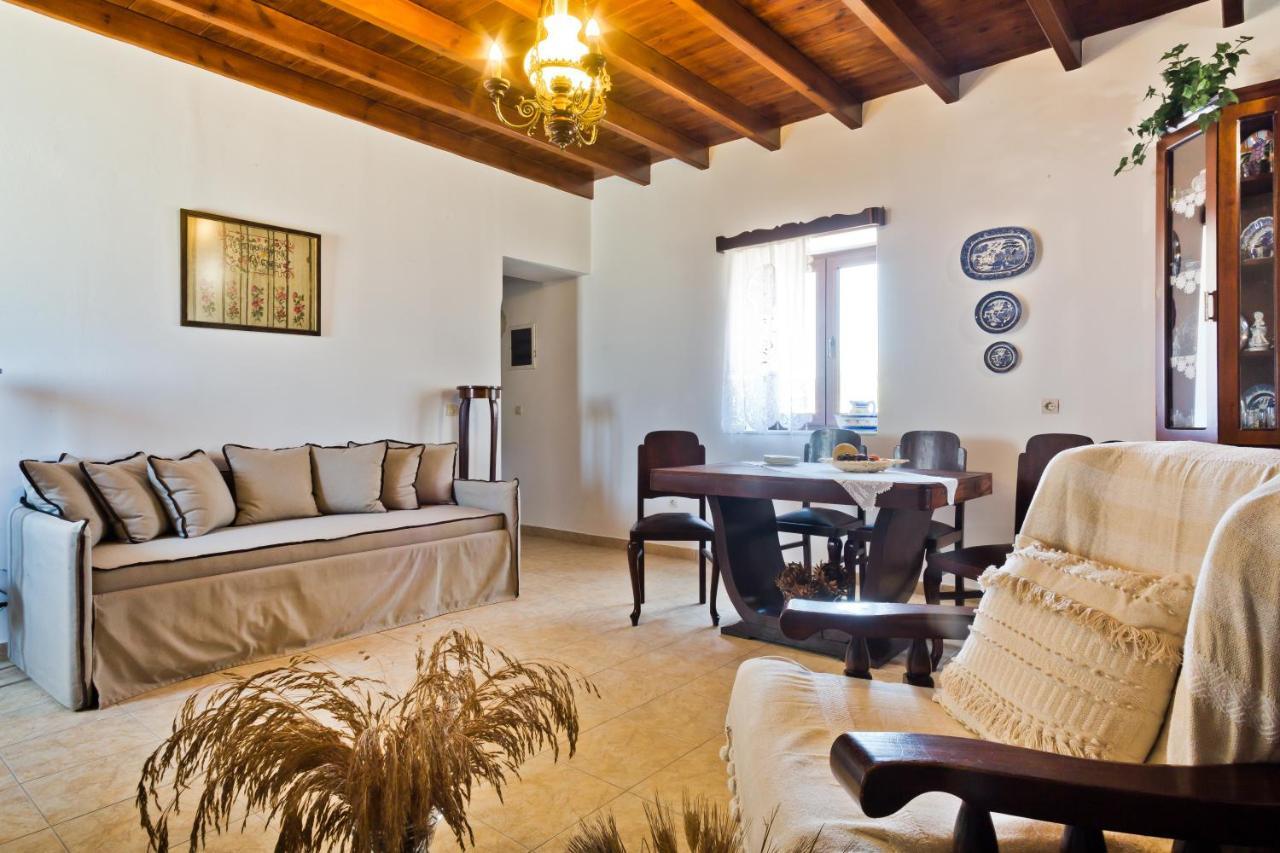 Villa Symone Afiartis Buitenkant foto